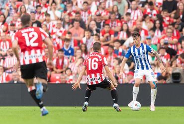 Alavés vs Sevilla (23:30 – 20/09)