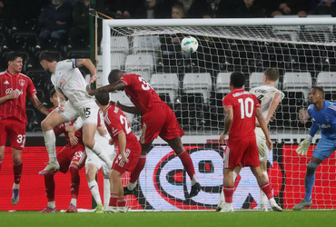 Swansea City vs Nottingham Forest (02:00 – 18/09)