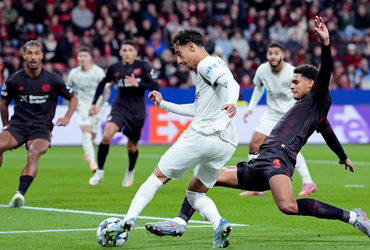 Bayer Leverkusen vs PSV Eindhoven (02:00 – 02/10)